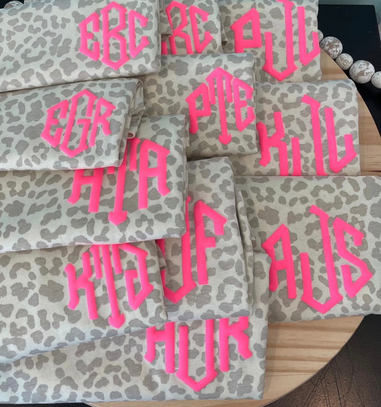 Leopard Monogram puff Tee