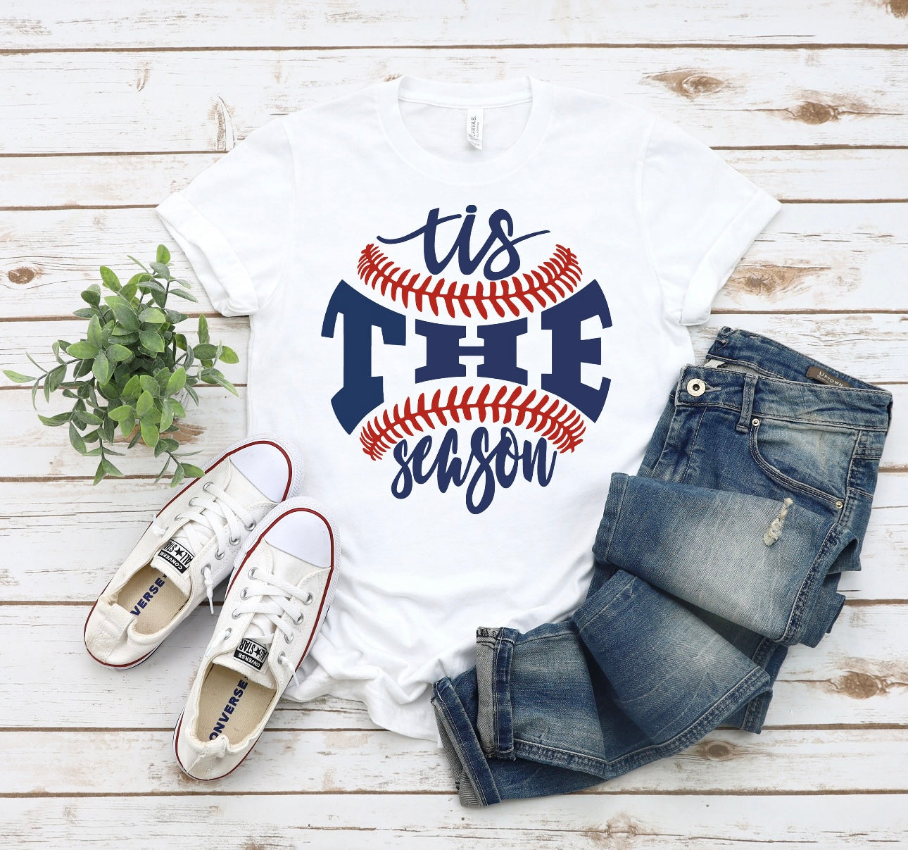 Tis the season Graphic Tee