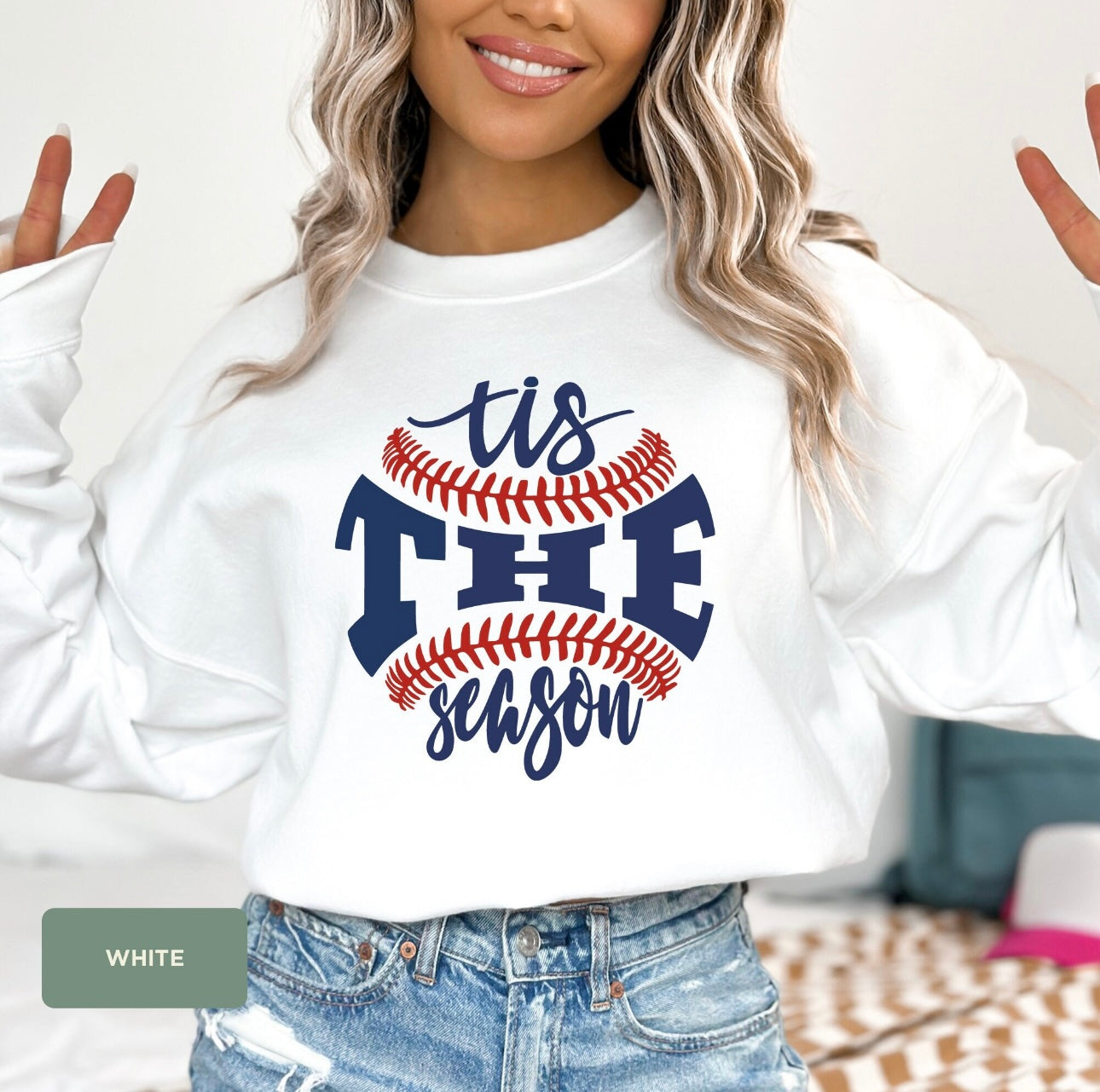 Tis the season Graphic Tee